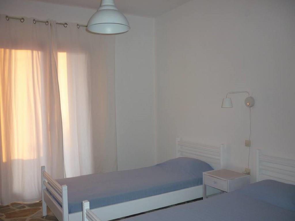 Mandalena'S Apartment Souvala Room photo